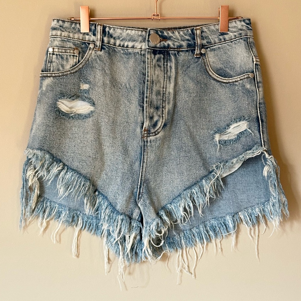 Signature Women’s Cutoff Jean Shorts